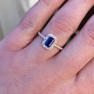 Rose gold sapphire diamond ring